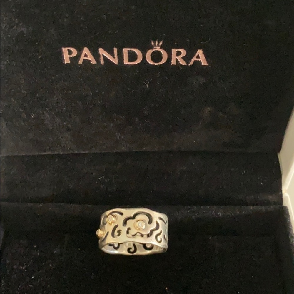 Pandora ring